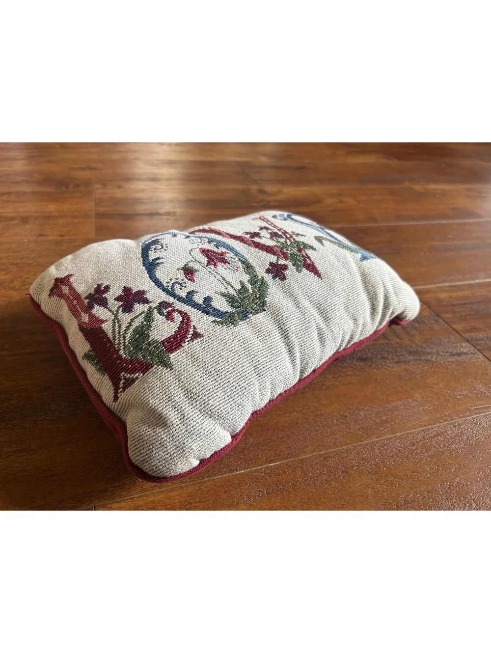 Decorative Love Themed Throw Pillow Cushion